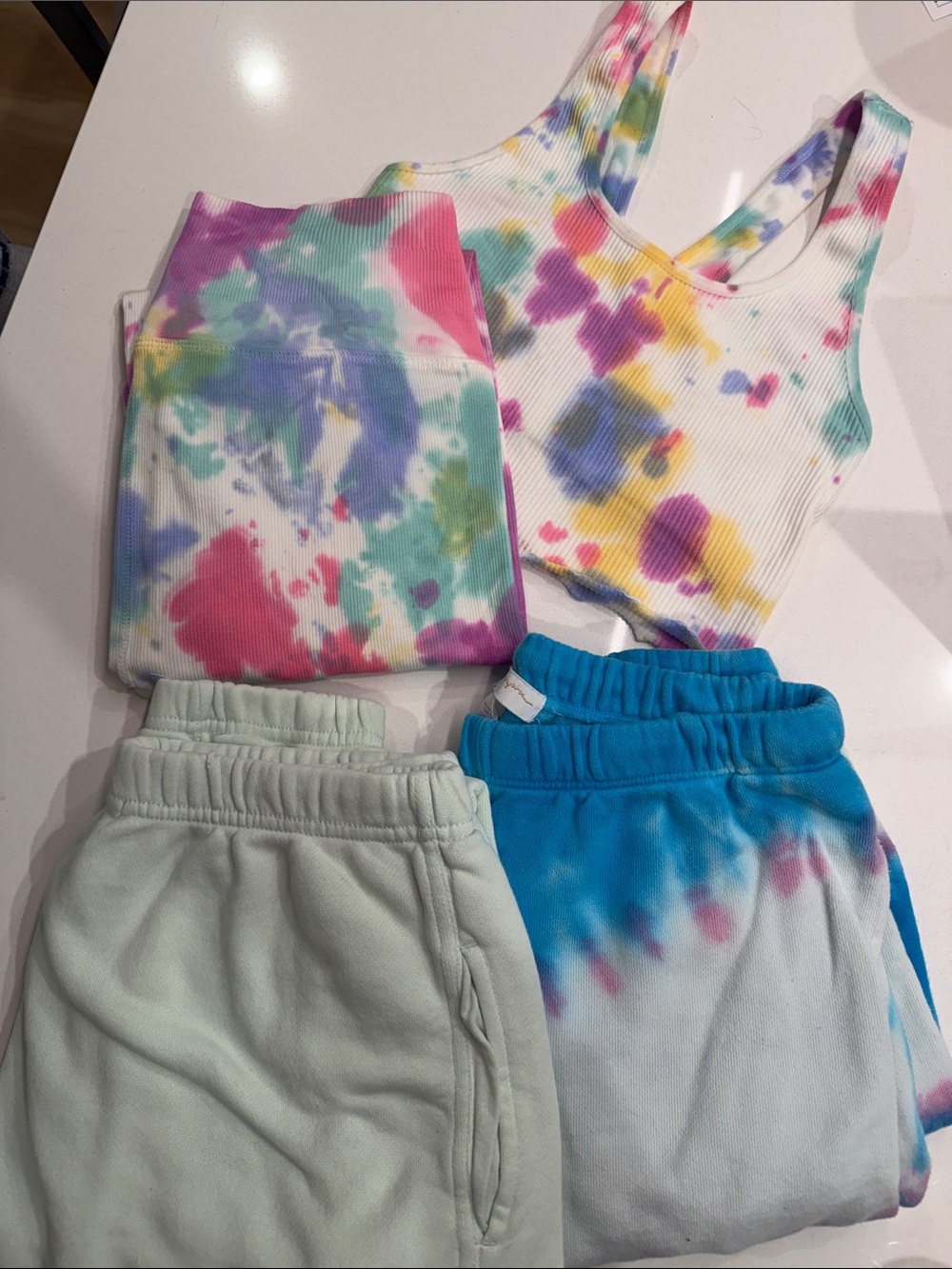 Spiritual Gangster 4 Piece Bundle W Laguna Sweatpants, Tie-Dye Pink Set Size XS